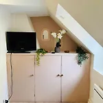 Les Bons Vivants - *