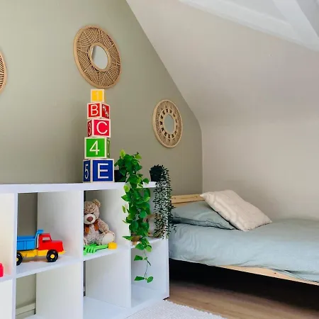 Les Bons Vivants - *